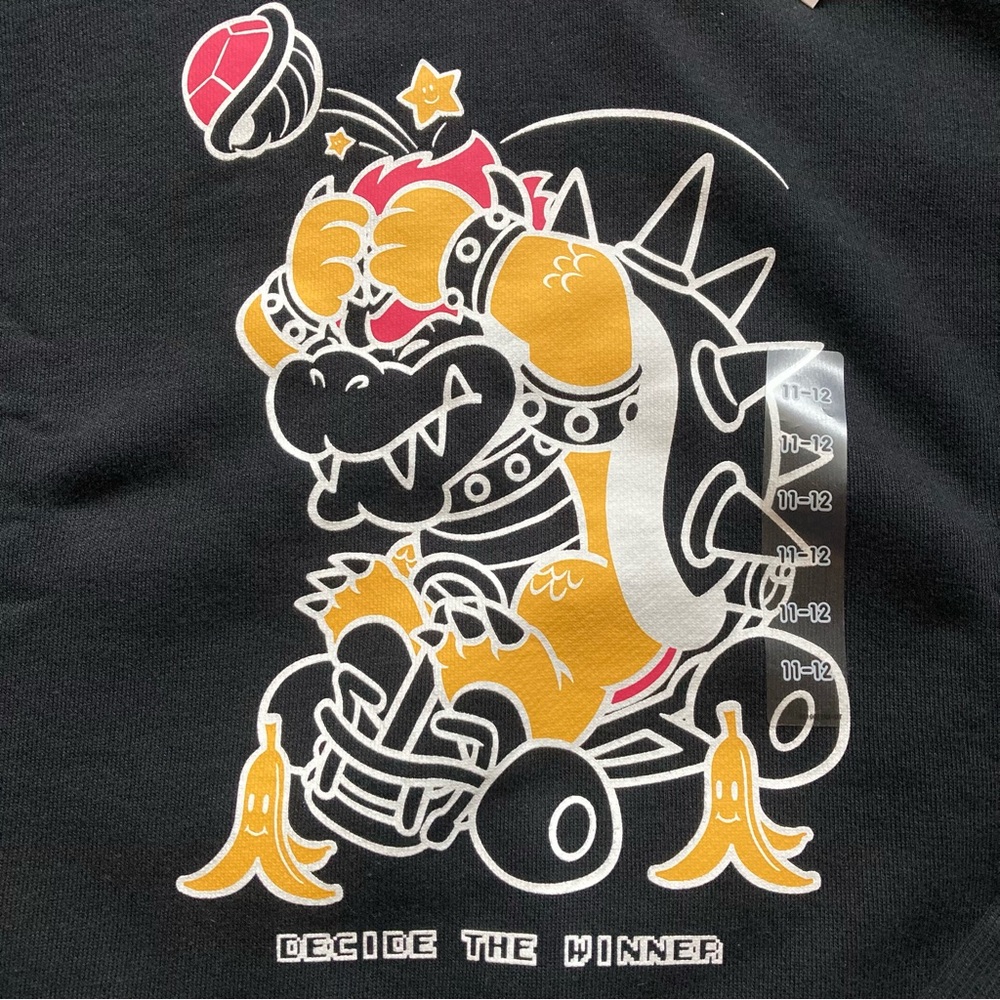 Uniqlo x Mario Kart Hooded Sweatshirt Pullover NWT Boys Size 11-12 - Picture 2 of 7